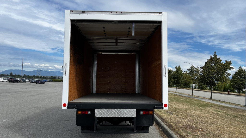 2018-Mitsubishi-Fuso