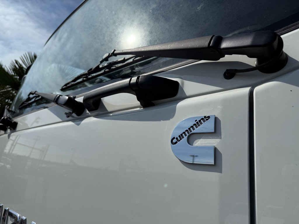 2024-Isuzu-FVR