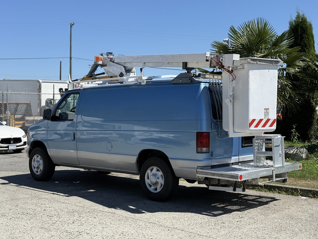 2006-Ford-Econoline
