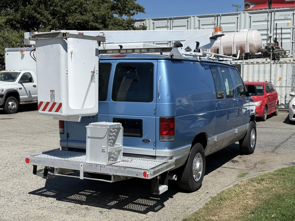 2006-Ford-Econoline