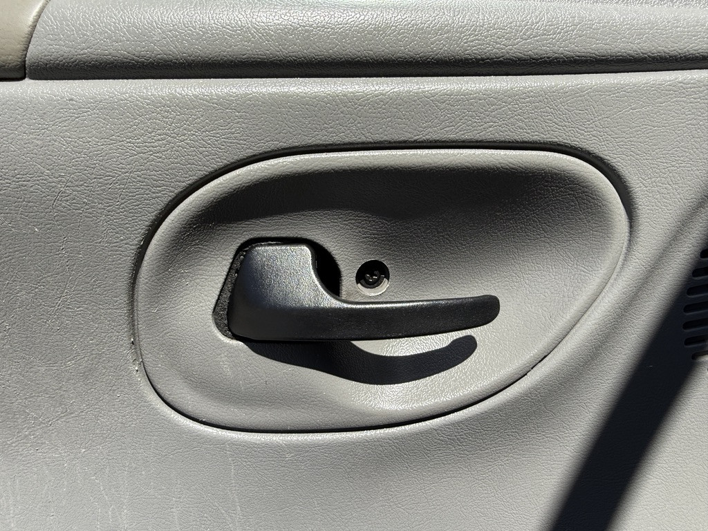 2006-Ford-Econoline