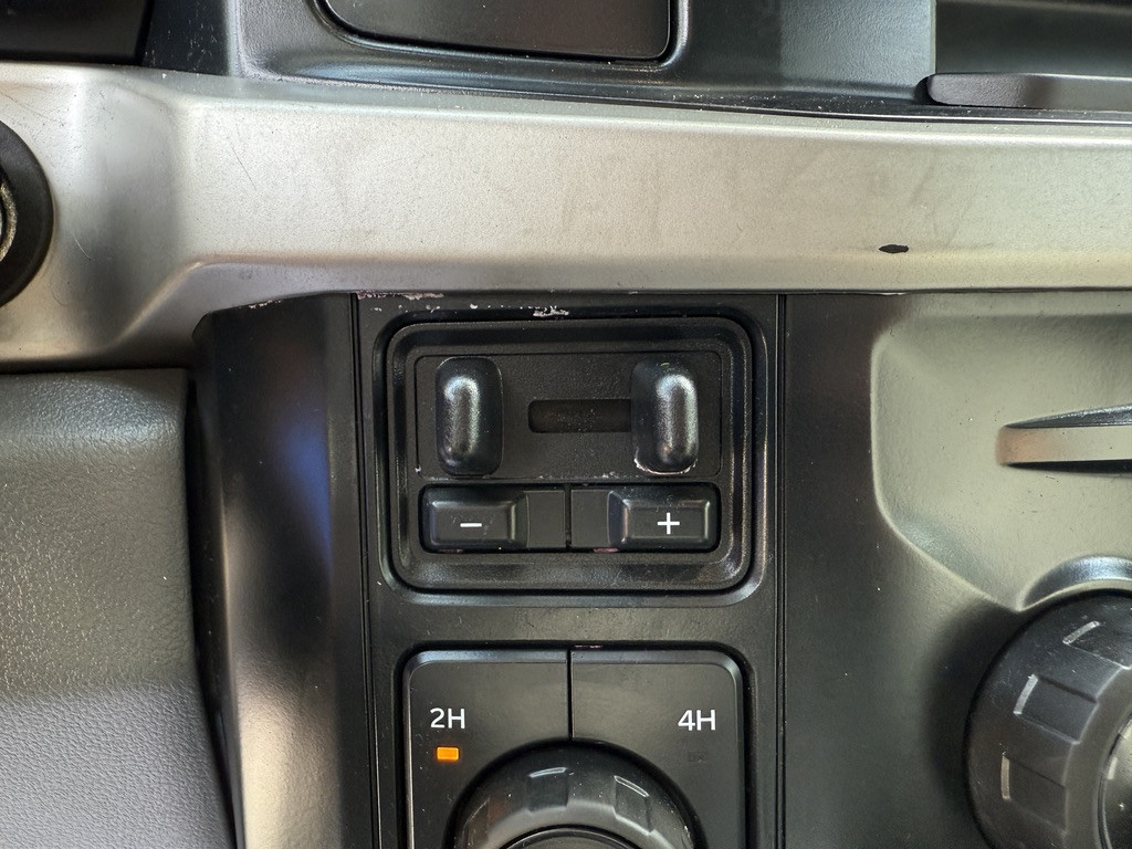 2023-Ford-F-550 Super Duty