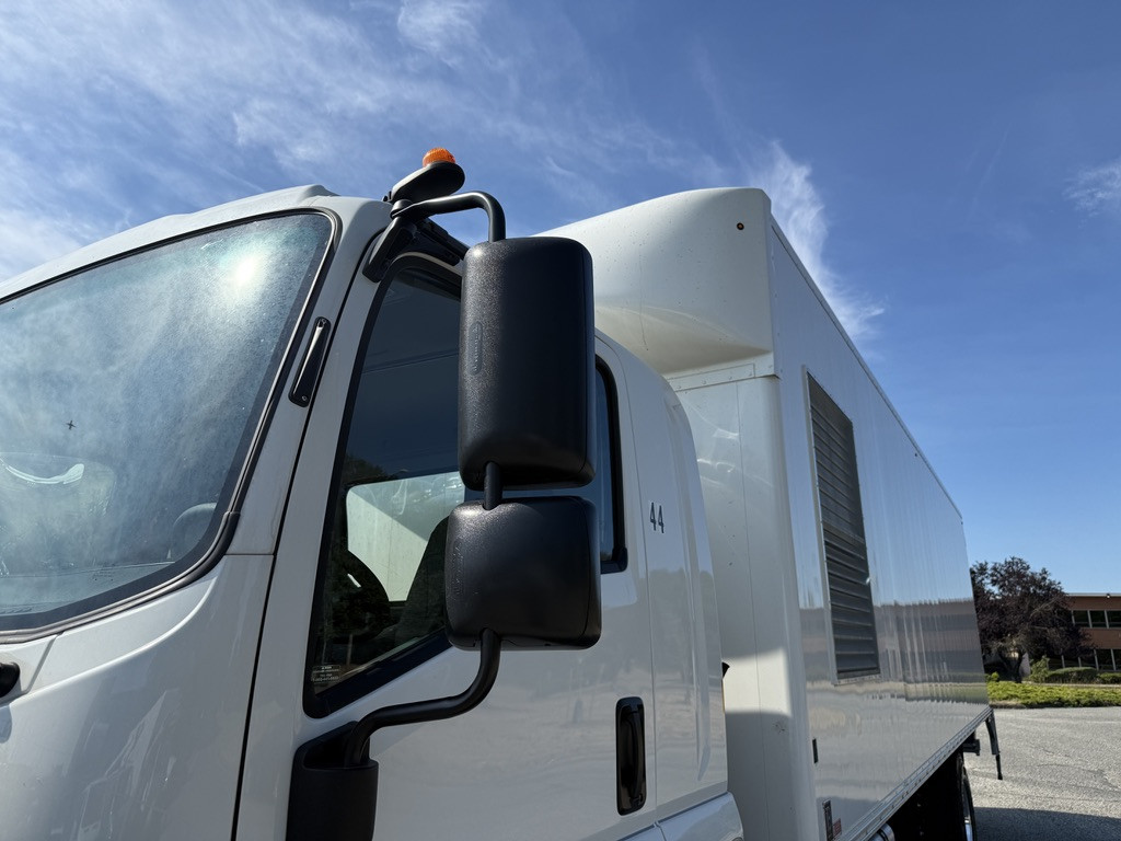 2024-Isuzu-FVR