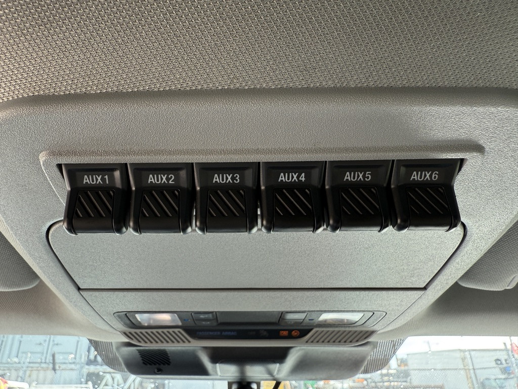 2023-Ford-F-550 Super Duty