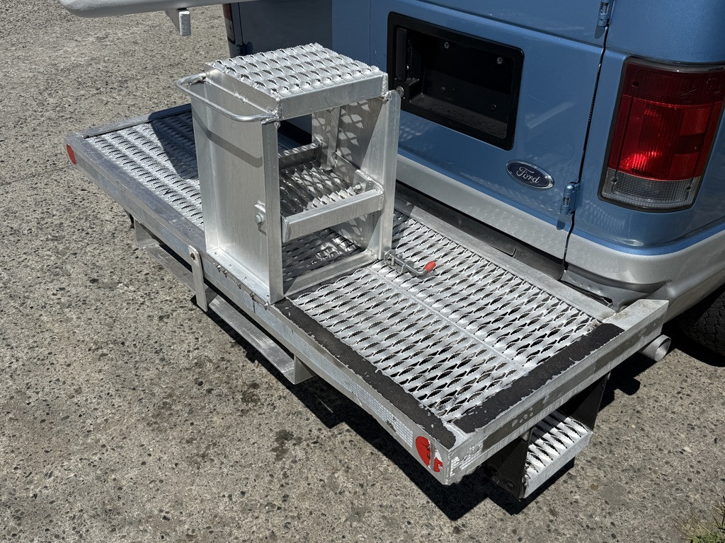 2006-Ford-Econoline