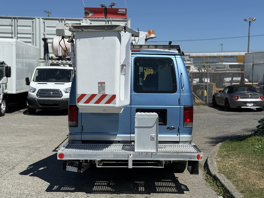 2006-Ford-Econoline