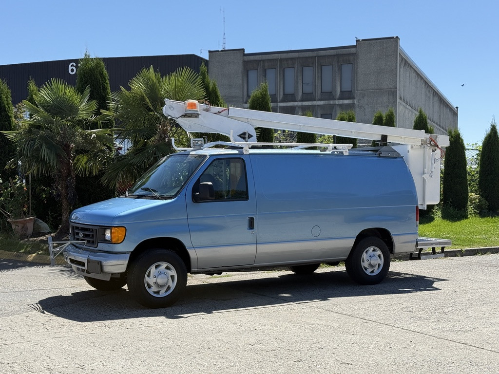 2006-Ford-Econoline