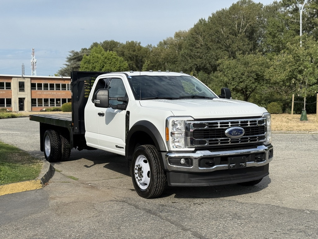 2023-Ford-F-550 Super Duty