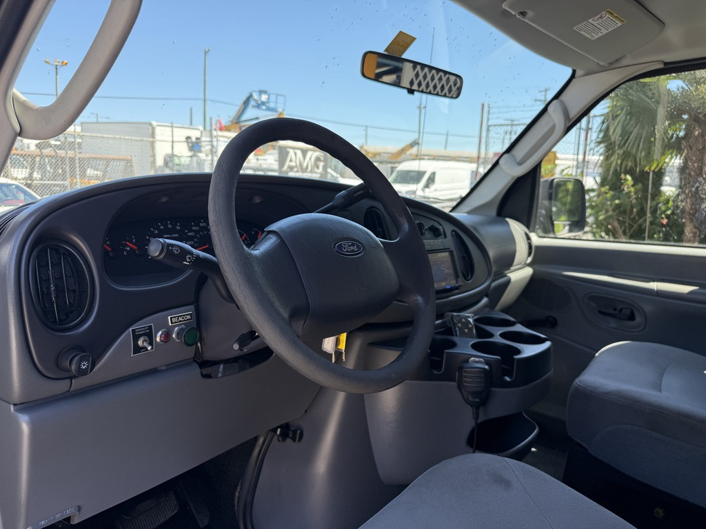 2006-Ford-Econoline