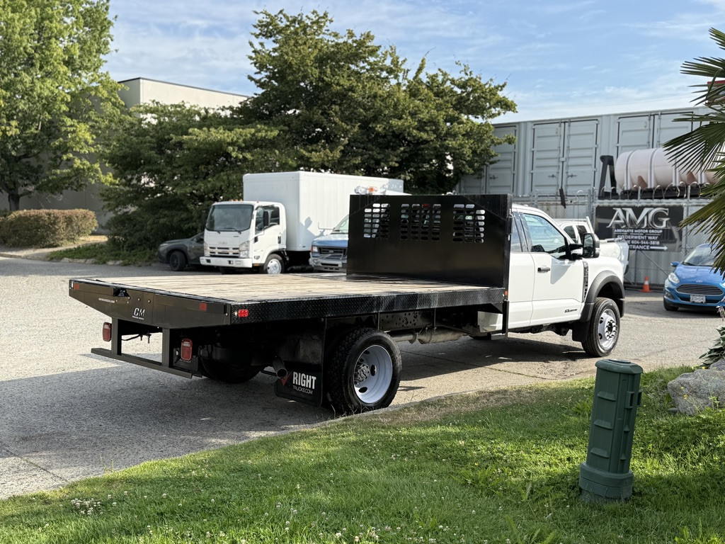 2023-Ford-F-550 Super Duty