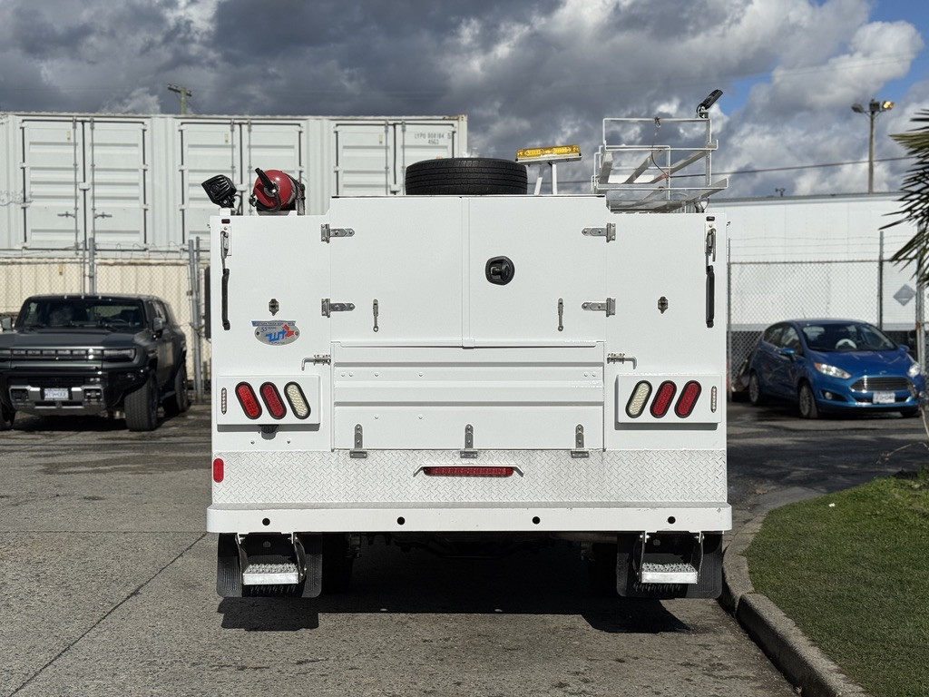 2024-Ford-F-550