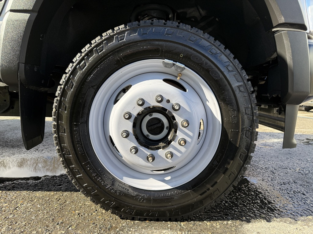 2024-Ford-F-550