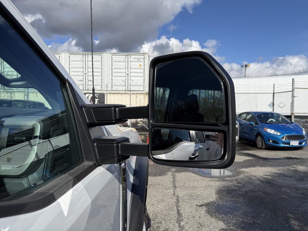 2024-Ford-F-550