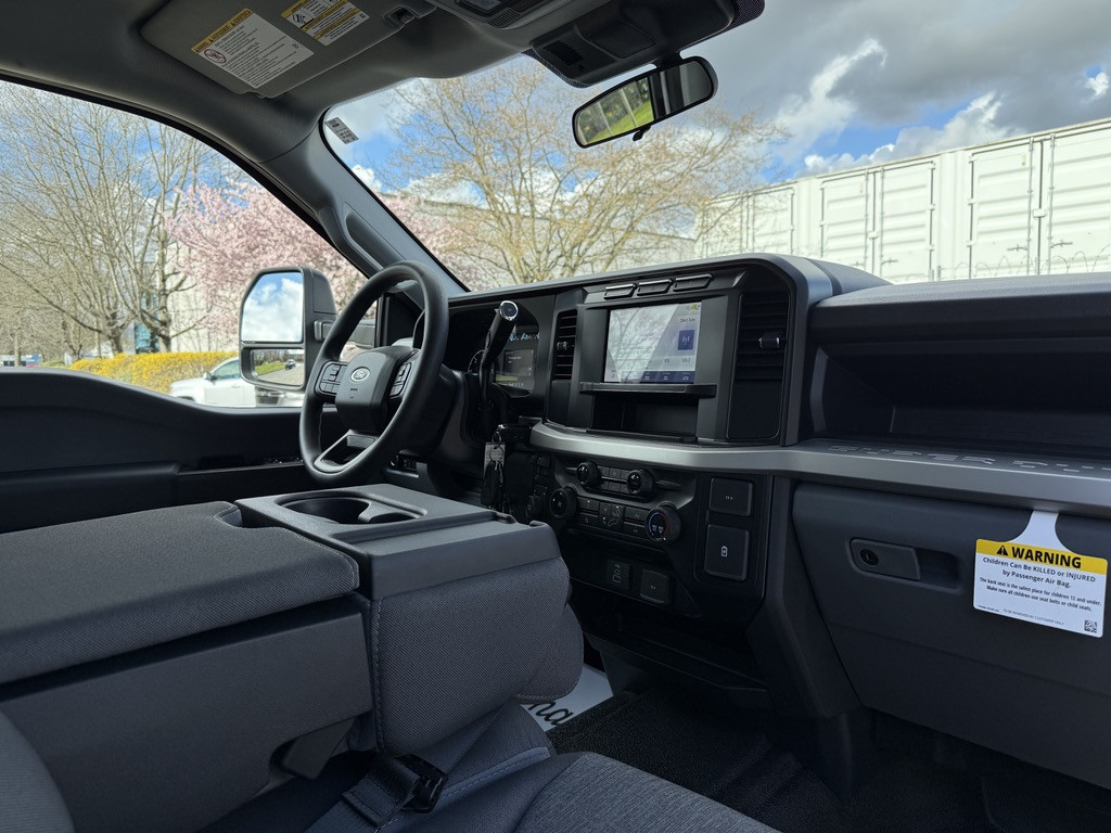 2024-Ford-F-550