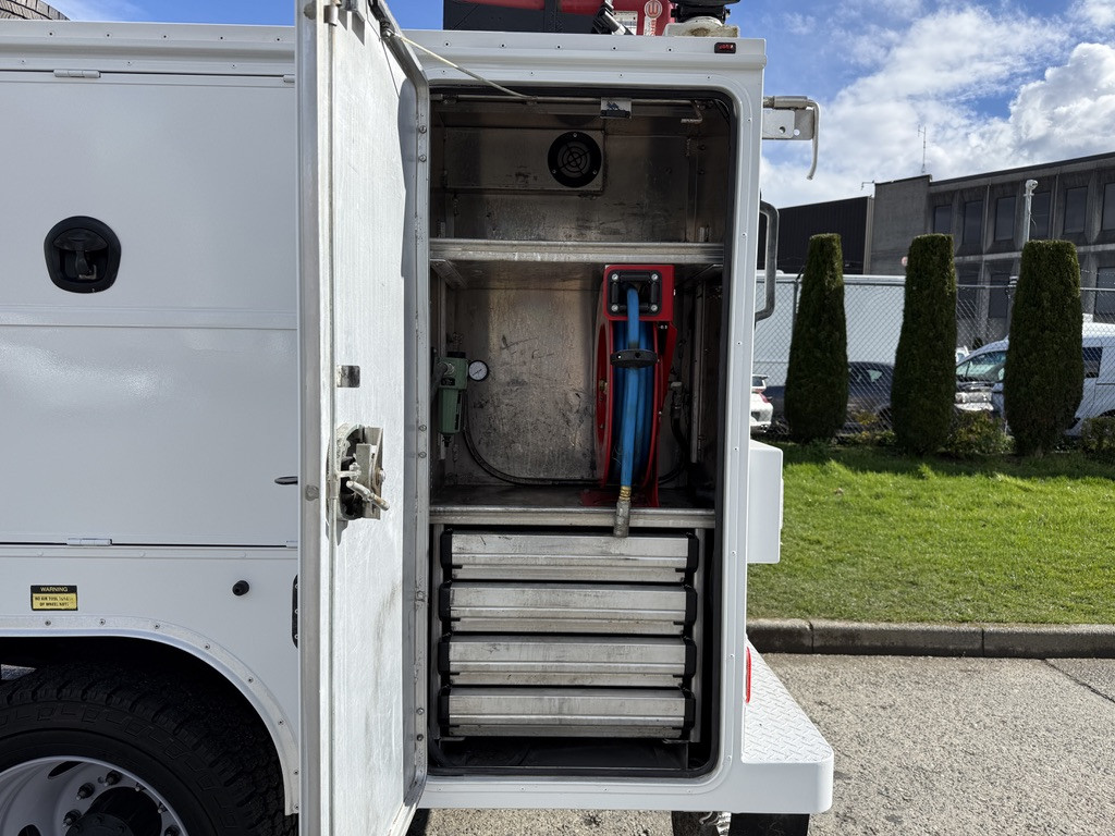 2024-Ford-F-550