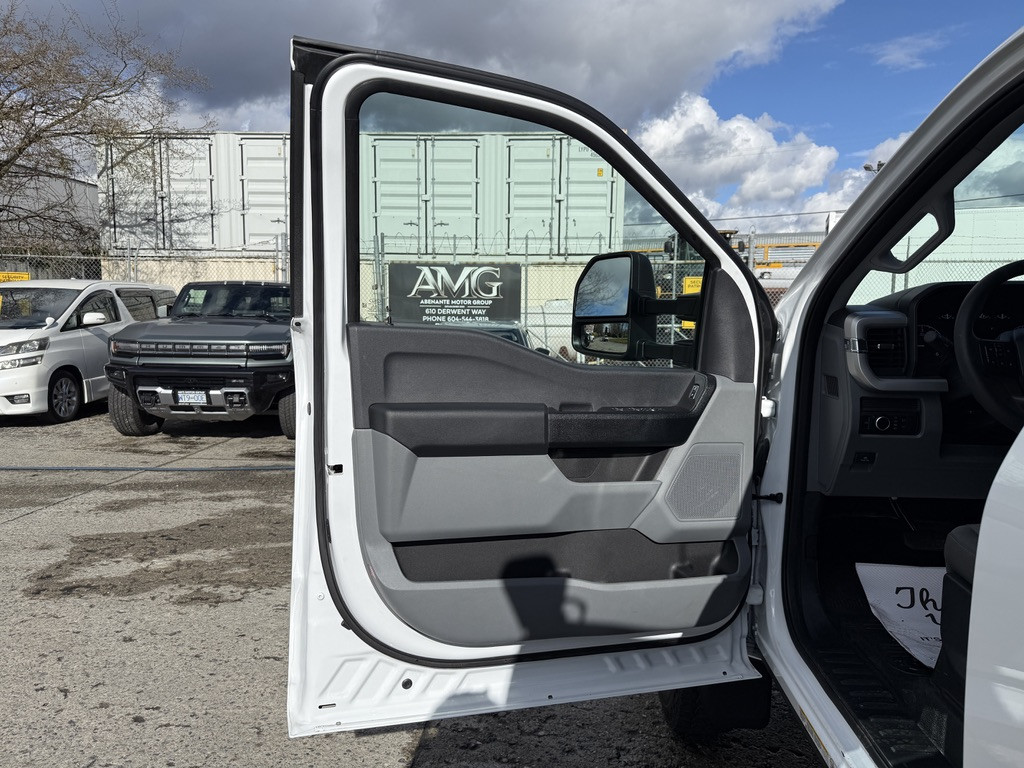 2024-Ford-F-550