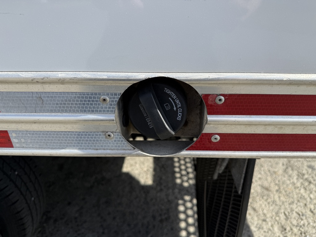 2023-Ford-E-450 Econoline Super Duty