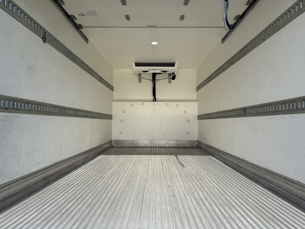 2023-Ford-E-450 Econoline Super Duty