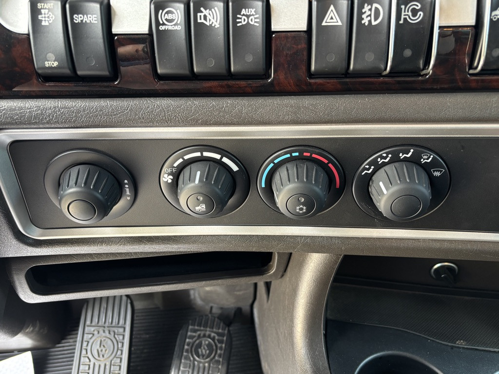 2018-Kenworth-T800