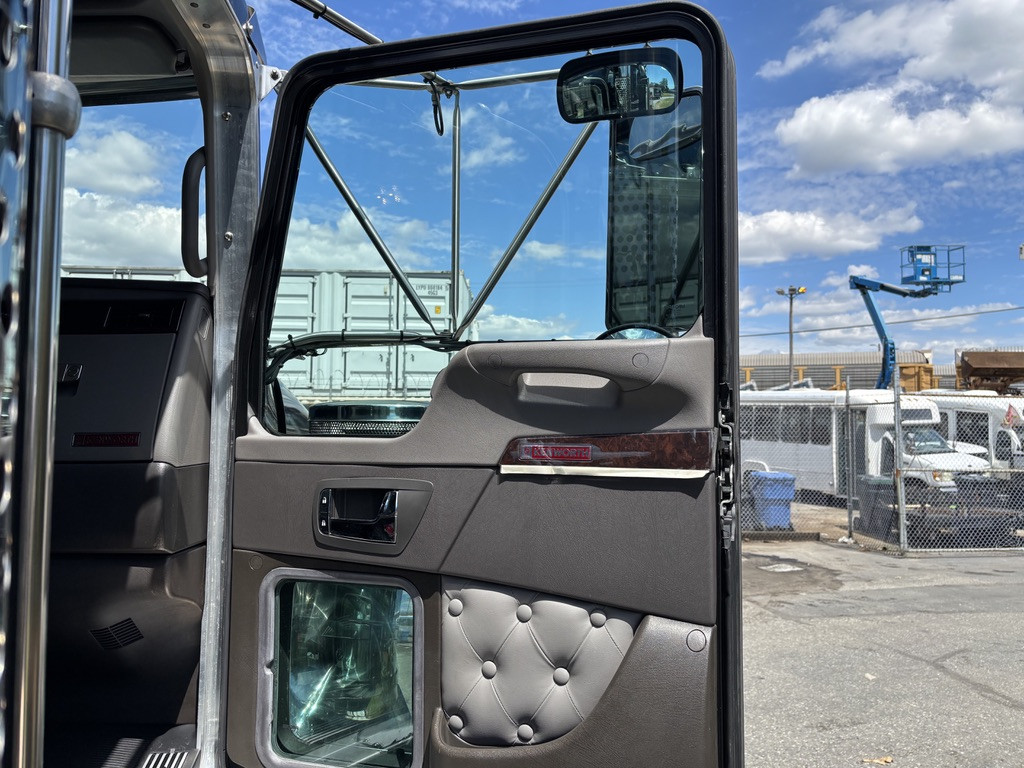 2018-Kenworth-T800