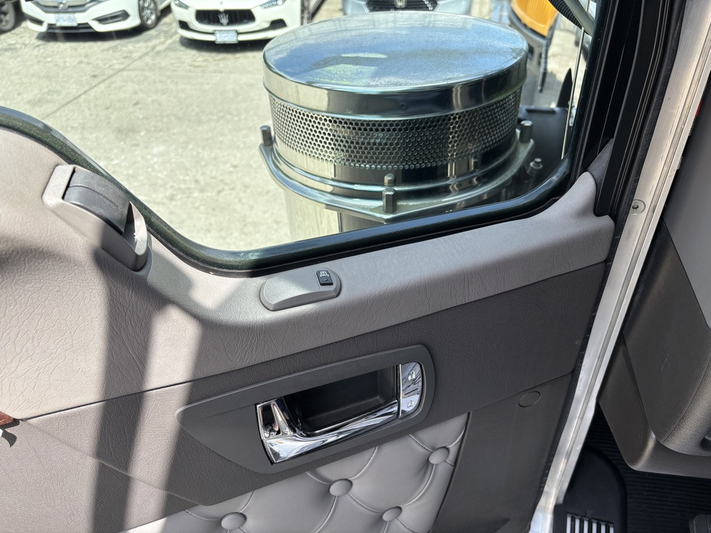 2018-Kenworth-T800
